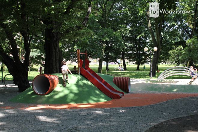 Plac zabaw w Parku Miejskim już po odbiorach